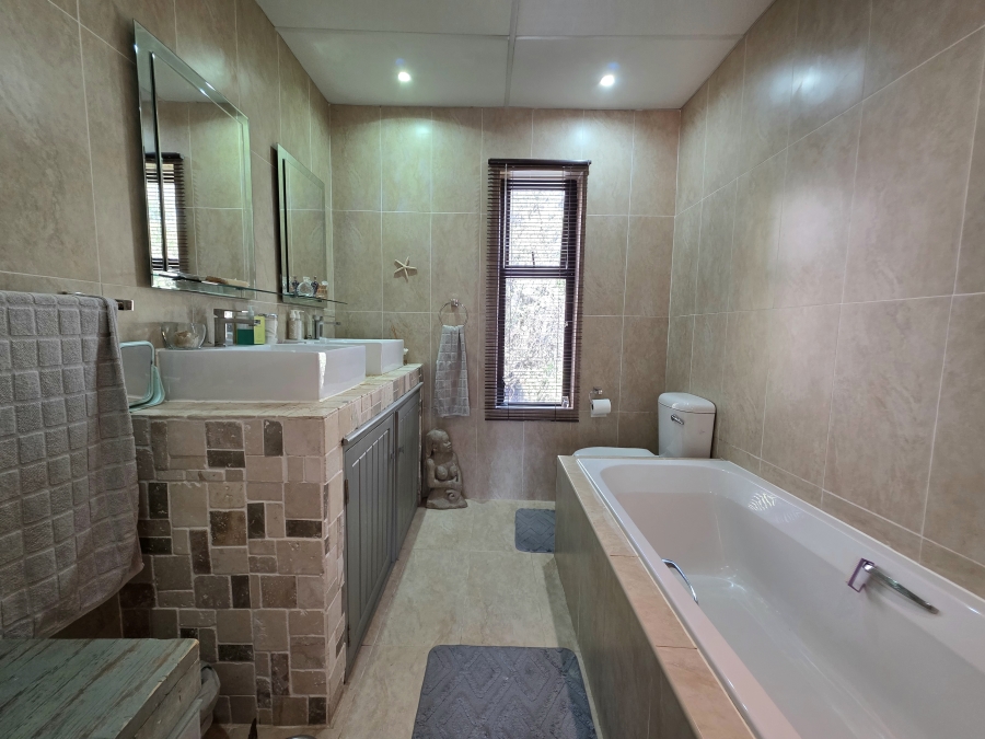 3 Bedroom Property for Sale in Riebeeckstad Free State